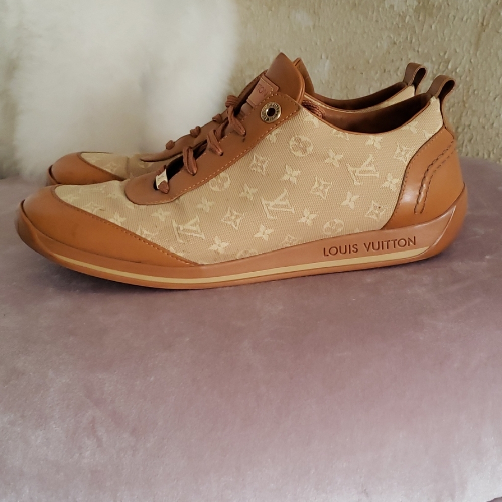 Louis Vuitton monogram sneakers US 8/8.5
